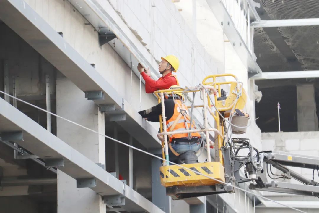 【项目建设巡礼②】石墨烯热管理应用研发及产业化项目抢抓工期赶进度 快速推进项目早建成早投产