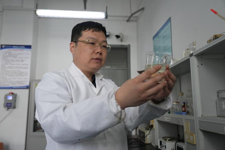 获多项发明专利并投入企业生产，青岛这位高校教师为提质增效“破局”