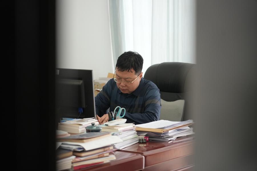 获多项发明专利并投入企业生产，青岛这位高校教师为提质增效“破局”