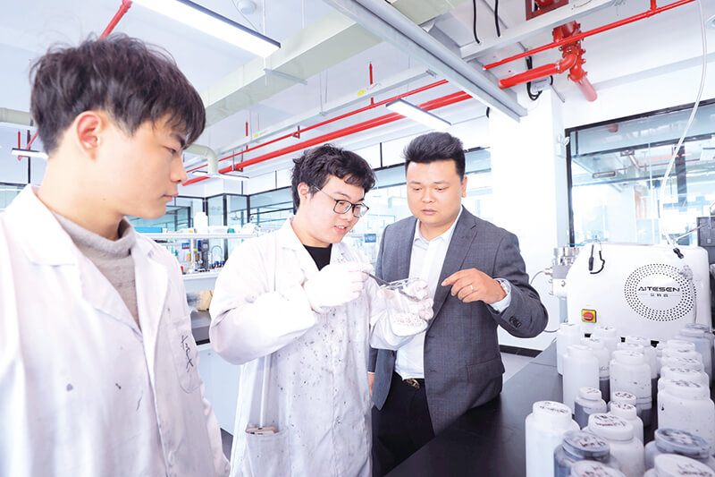 走进浏阳高新技术企业系列报道之金烯碳  深潜石墨烯研发创新，成长为新材料行业的“小巨人”