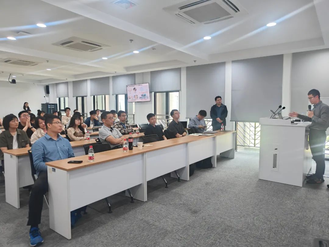 BGI石墨烯电镜载网团队赴西湖大学与施一公院士交流