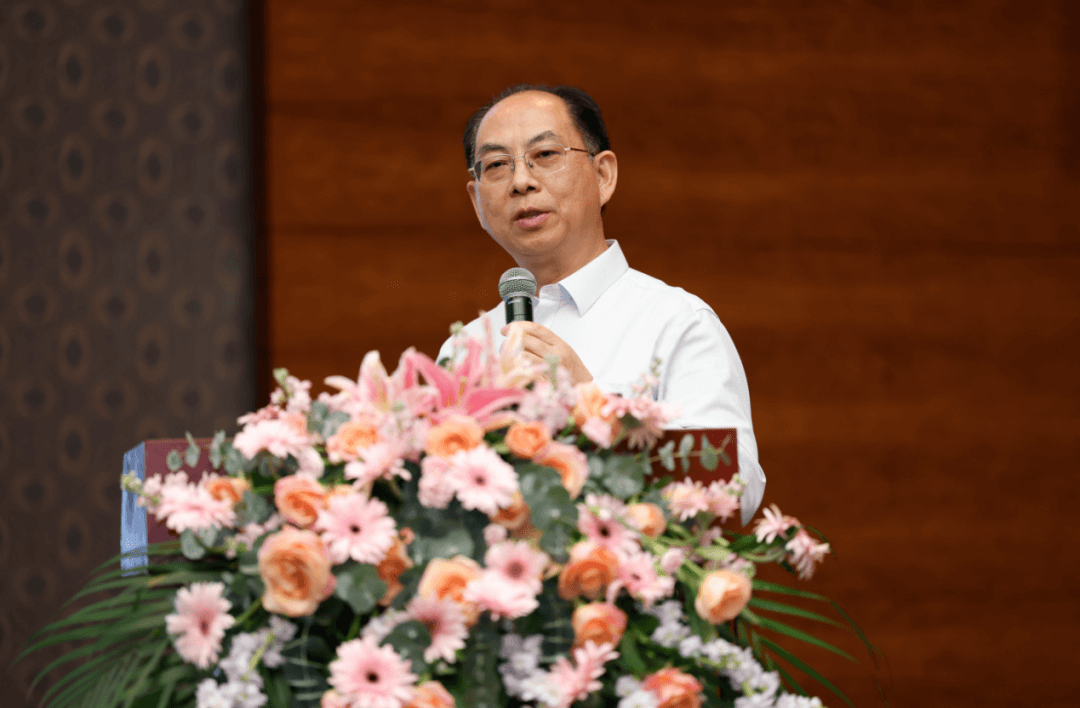 “2024中国石墨全产业链发展大会”在青岛胜利召开