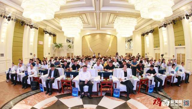 2024石墨产业技术创新发展交流会  在我市召开  鲁长友 张喆出席开幕式 时一钧致辞  丁古巧 袁国辉等作学术主题演讲