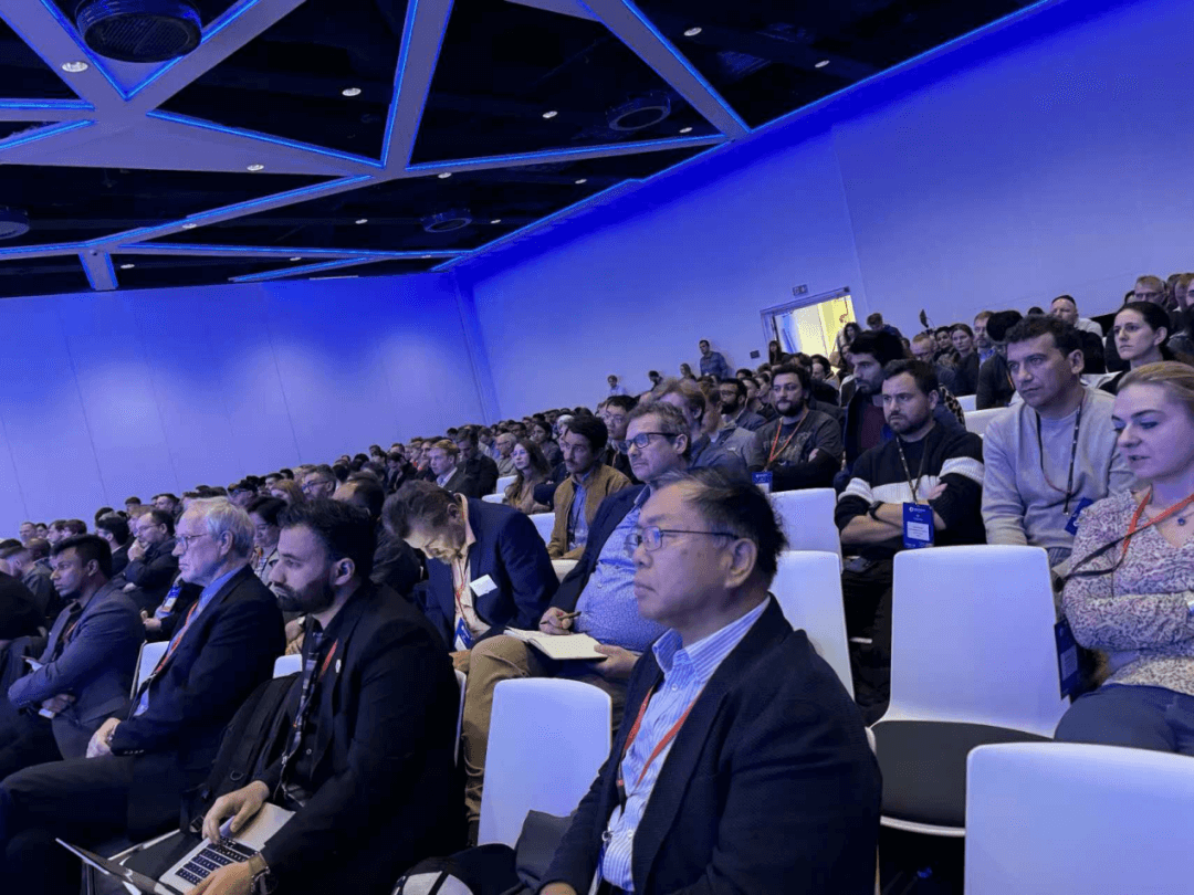 联盟李义春理事长受邀率中国石墨烯代表团参加欧盟石墨烯周会议