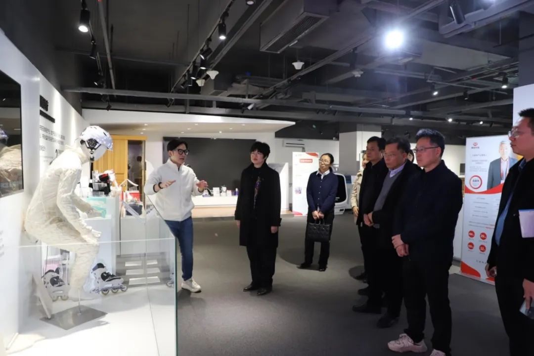 广西科协领导带队莅临烯旺，共商石墨烯产业新质生产力高质量发展