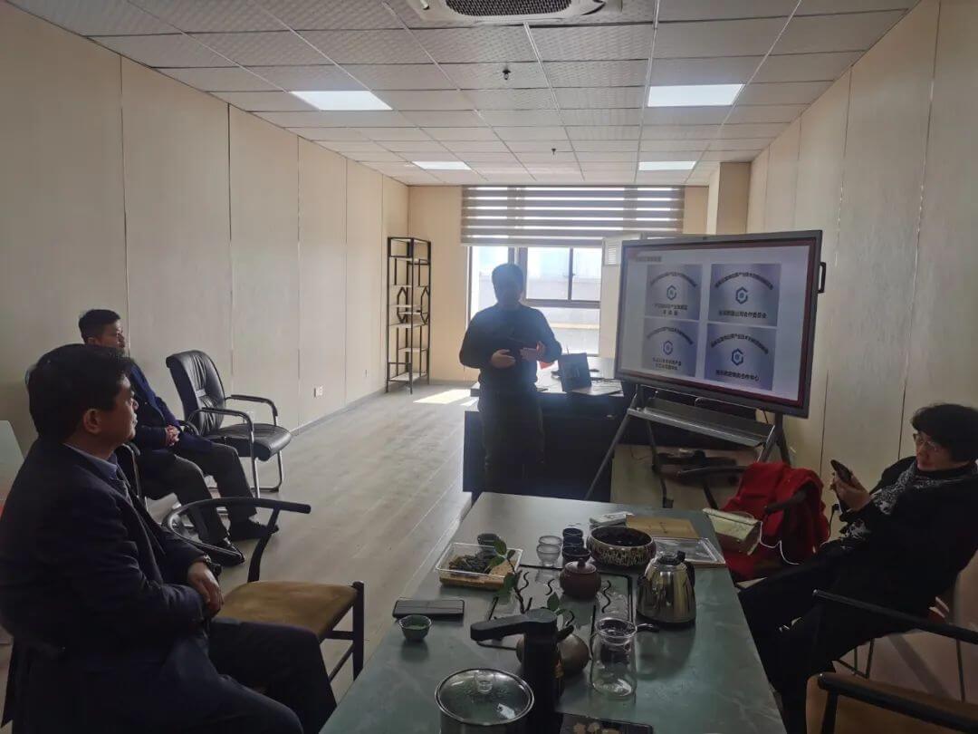 淮北高新区管委会副主任赵明参观国家石墨烯联盟秘书处及上海研发总部