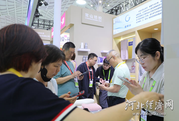 参展两天卖断货！河北优品闪耀消博会