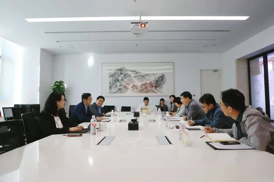 中国钢研科技集团领导一行到BGI座谈交流