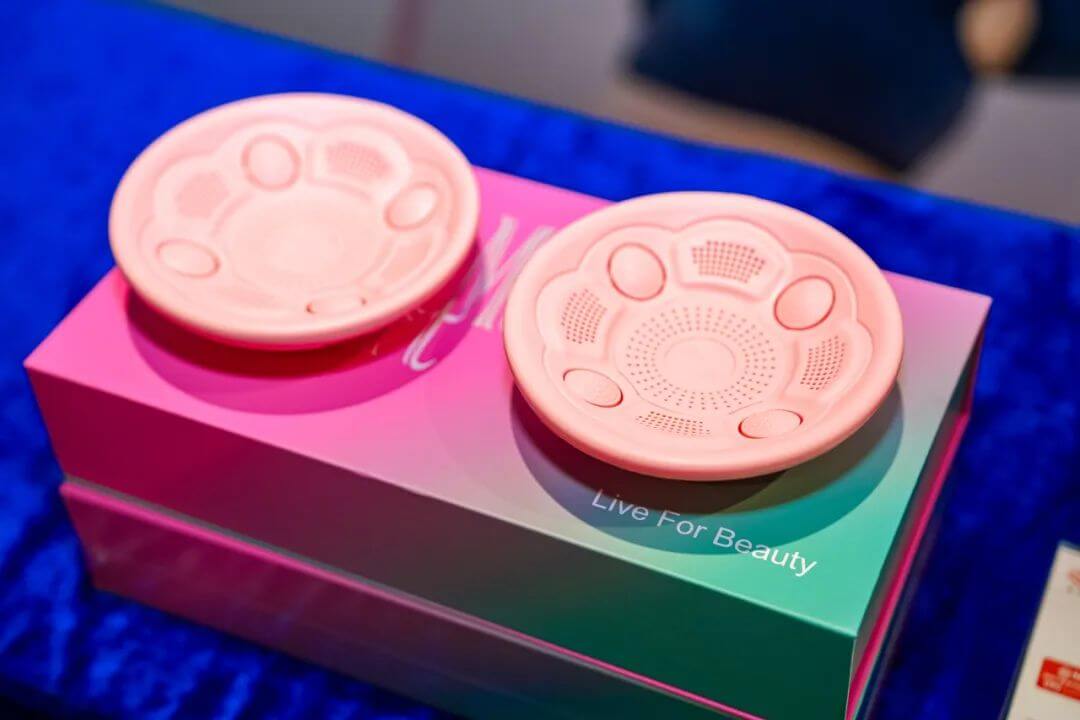 烯旺石墨烯大会在清华召开，发布系列医疗科研引领行业高质量发展