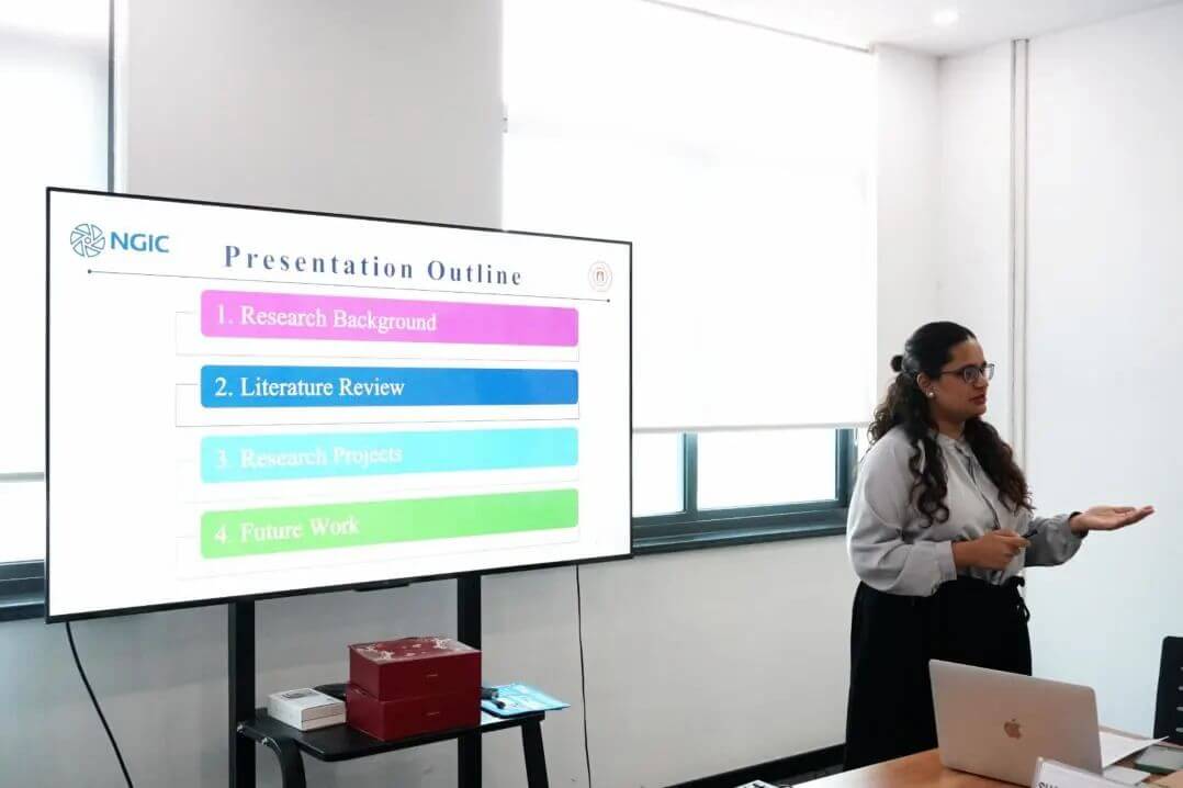 国家石墨烯创新中心与宁波大学联合培养博士后中期考核顺利举行