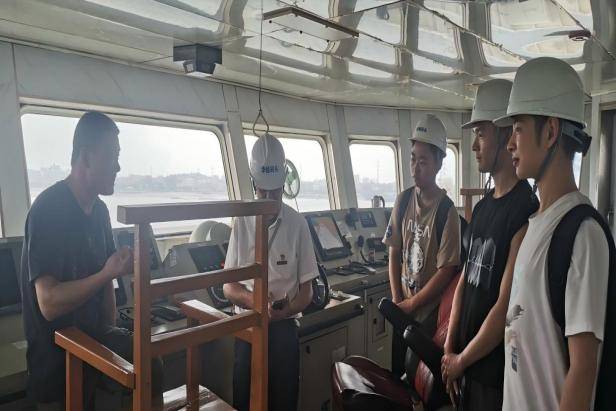 职教赋能！泉州职业技术大学“烯引未来”团队，聚力石墨烯“烯”引海洋防腐新赛道