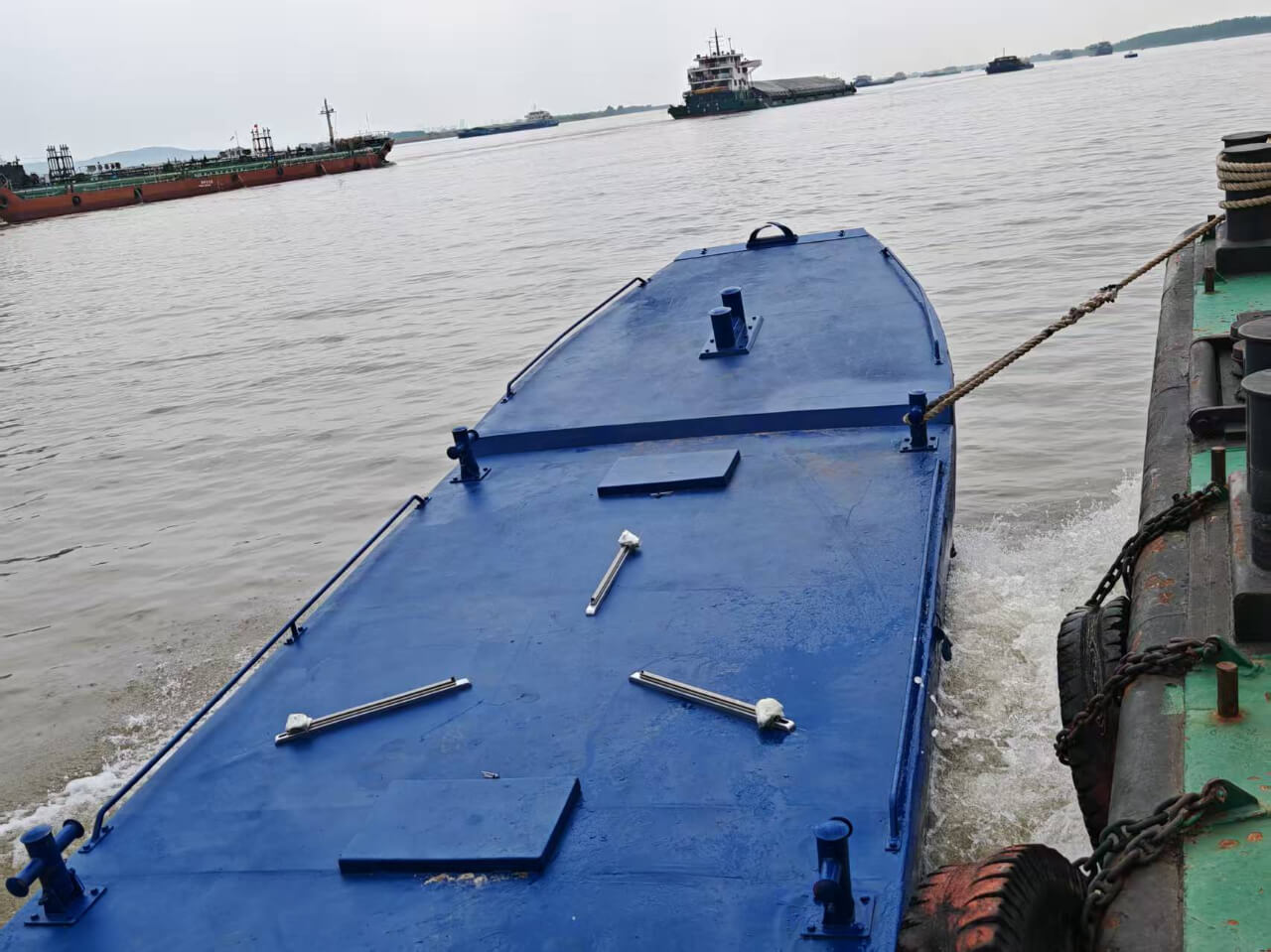 长江九江段开展新材料浮具规模化应用 航道养护迈入绿色新时代