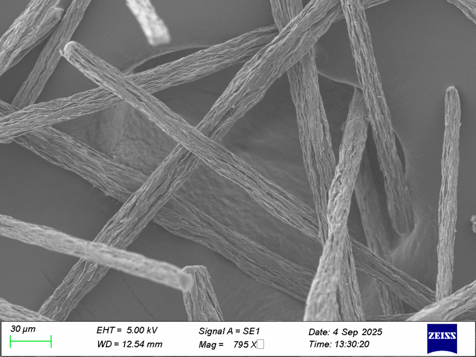 吉仓纳米：我公司推出石墨烯纤维粉末