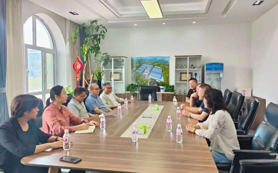 国家石墨烯创新中心主任刘兆平带队赴黑龙江调研交流