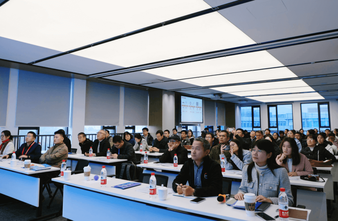 BGF2025系列活动 | 探索材料前沿，普及科学新知 ！“烯园科普行”分论坛圆满举行