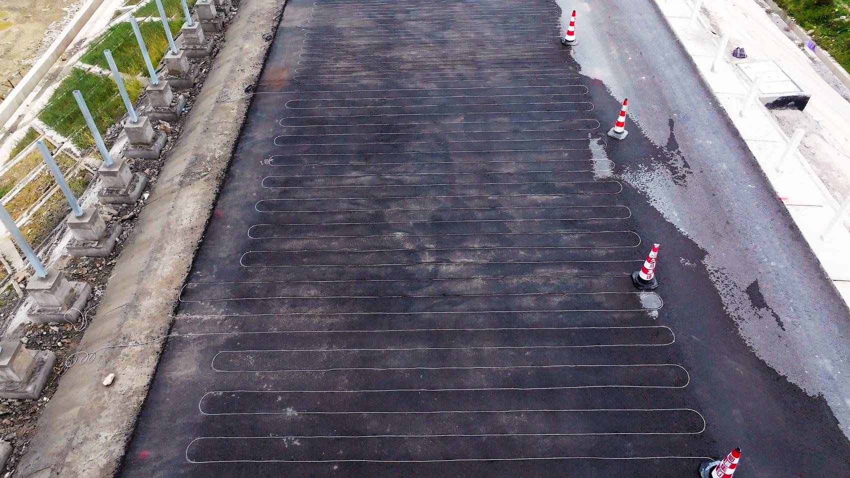 四川“电热毯”高速刷屏，另一条“地暖”高速年底就能体验