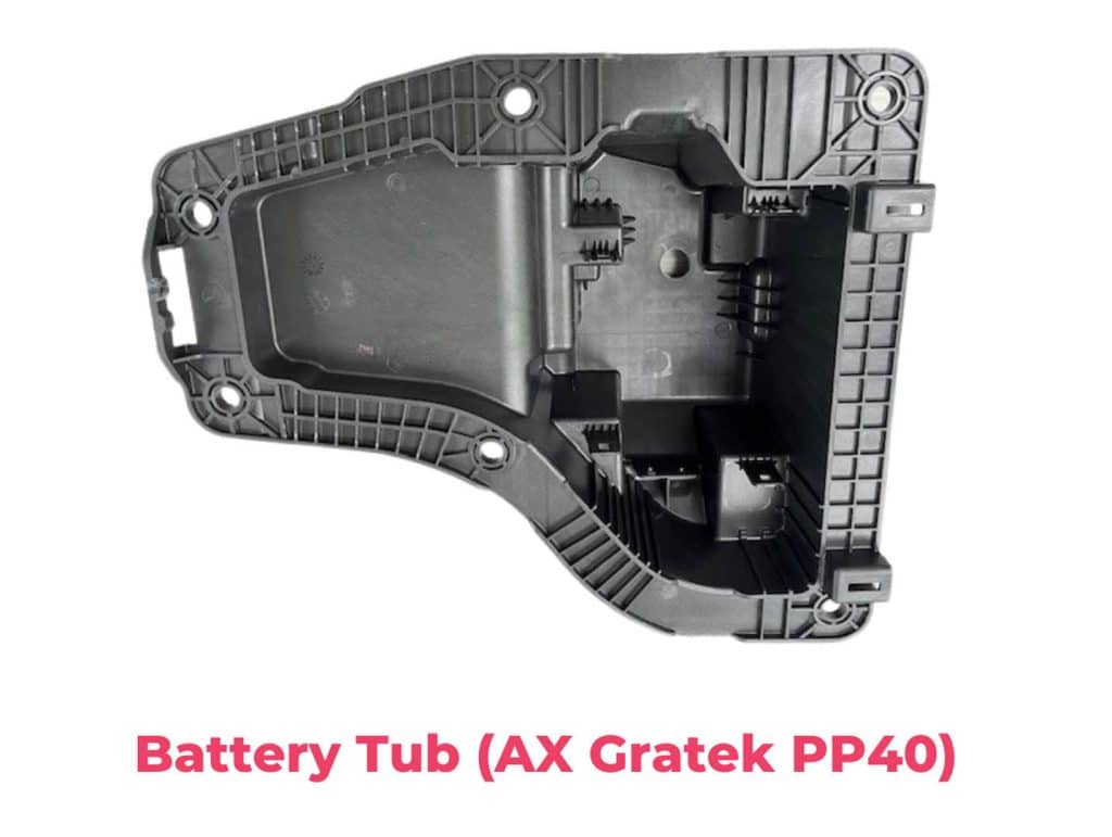 石墨烯增强塑料或将革新汽车零部件强度与重量平衡  一种名为Gratek的石墨烯增强聚合物，为汽车制造商提供了比传统玻璃纤维增强聚丙烯更轻更强的替代方案