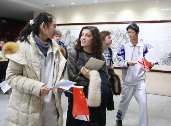 习近平访英｜为何去帝国理工学院和曼彻斯特大学石墨烯研究所