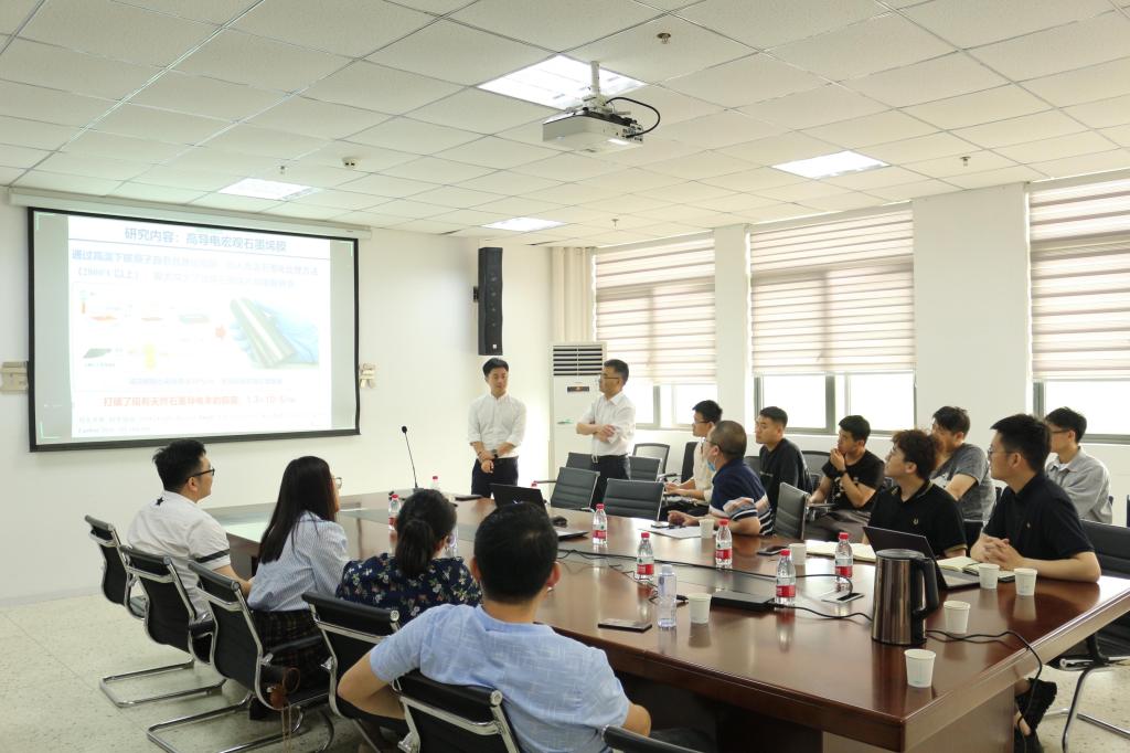 武汉纺织大学数理科学学院成功举办第139期阳光论坛