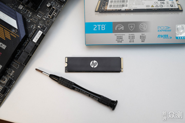 大容量PCIe4.0固态上手-惠普FX900 PRO_新浪众测