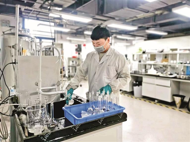 科学城前沿交叉研究平台石墨烯创新中心积极探索创新发展之路