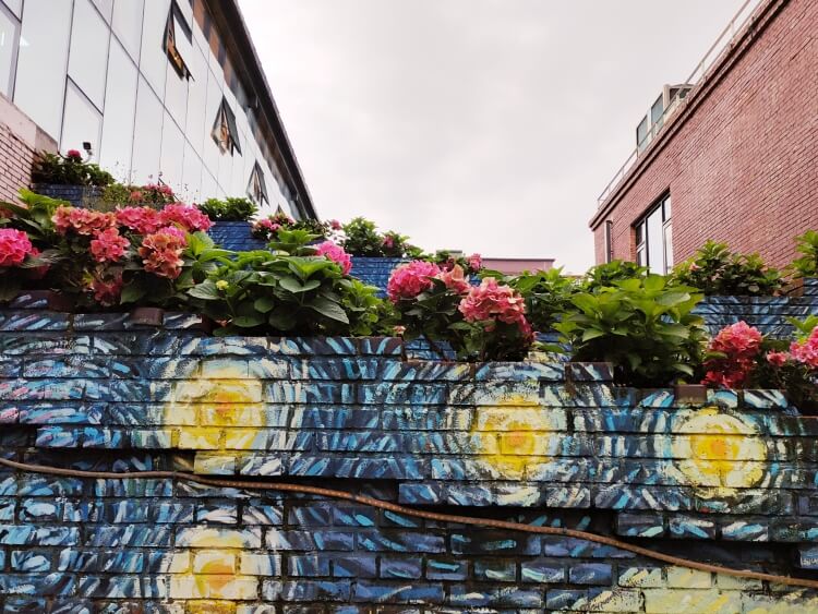 屏下摄像头现在好用了么？