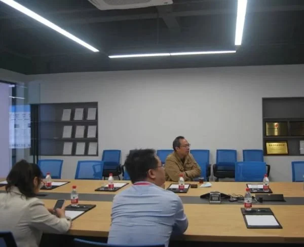 福建巨电新能源股份有限公司总经理姚晓宁一行来访厦门福华技术有限公司参观考察