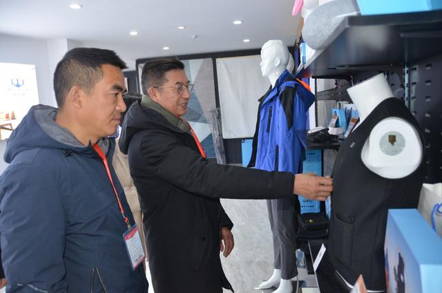 湖北省随州市食用菌协会前往浙江中骏石墨烯公司考察