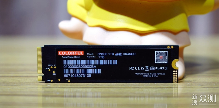 国产主控+国产NAND的NVMe固态硬盘详测_新浪众测