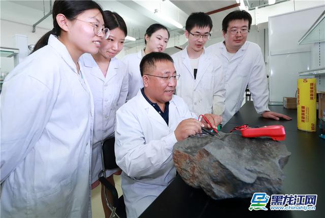 哈工大教授袁国辉：龙江石墨 未来可期