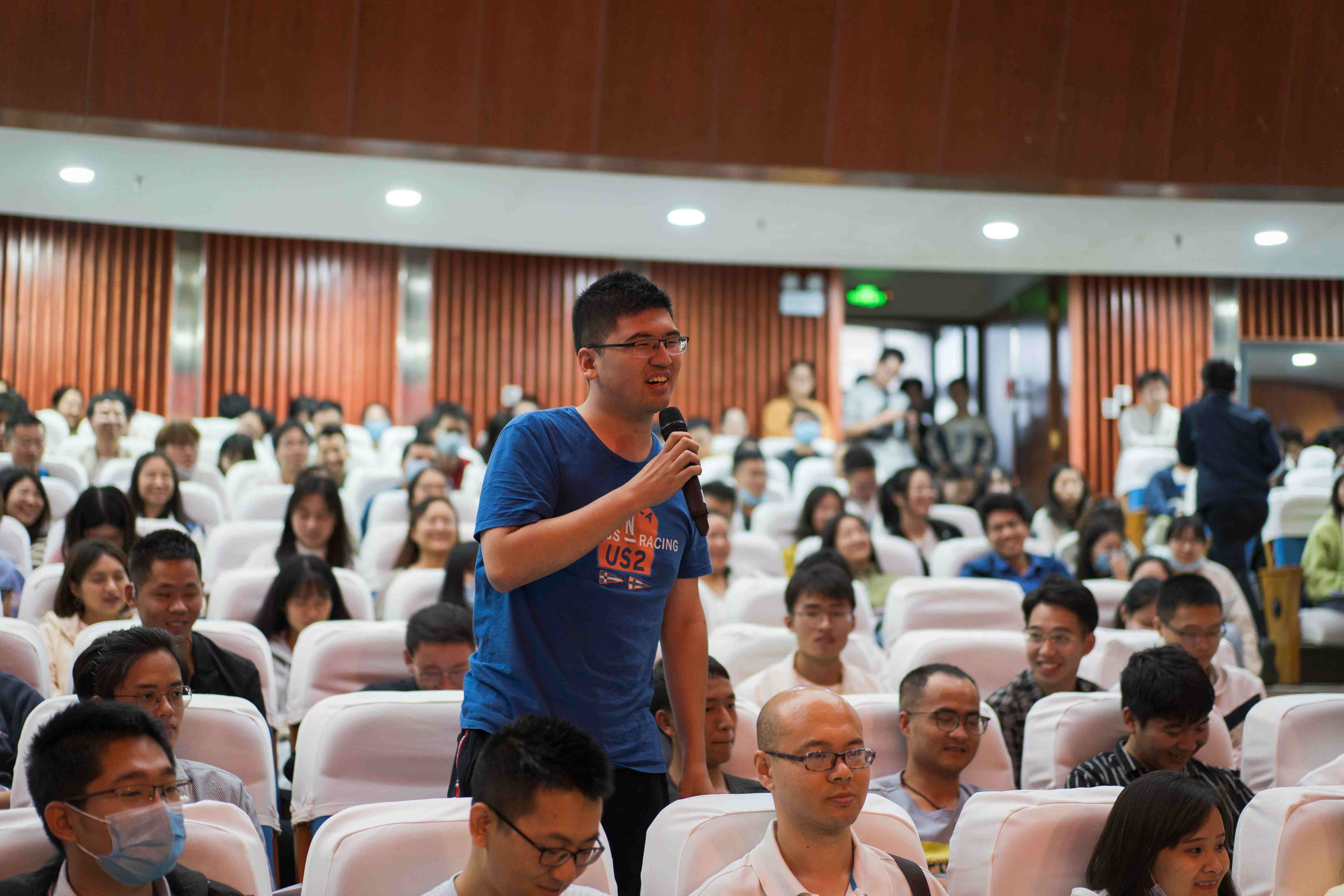 从科学到工程 中科院院士刘忠范做客嘉锡讲坛分享石墨烯新材料