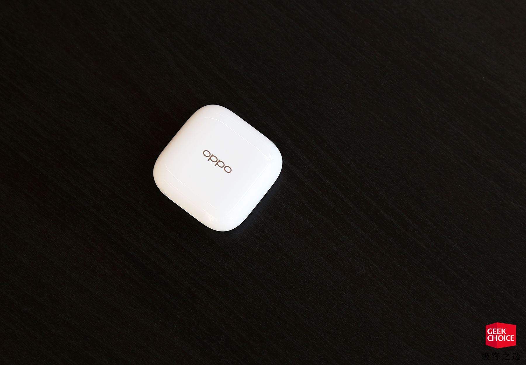 OPPO Enco W51 体验：同级别少有的主动降噪能力+无线充电，499 元能买到