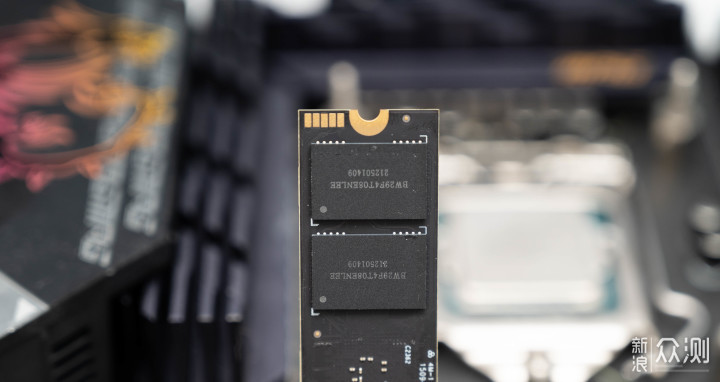 大容量PCIe4.0固态上手-惠普FX900 PRO_新浪众测