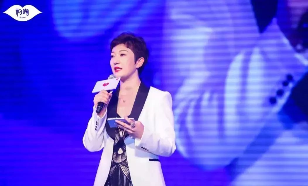 初吻：聚焦“她经济” 懂她者得天下 | 石墨烯纤维新闻万里行（一）