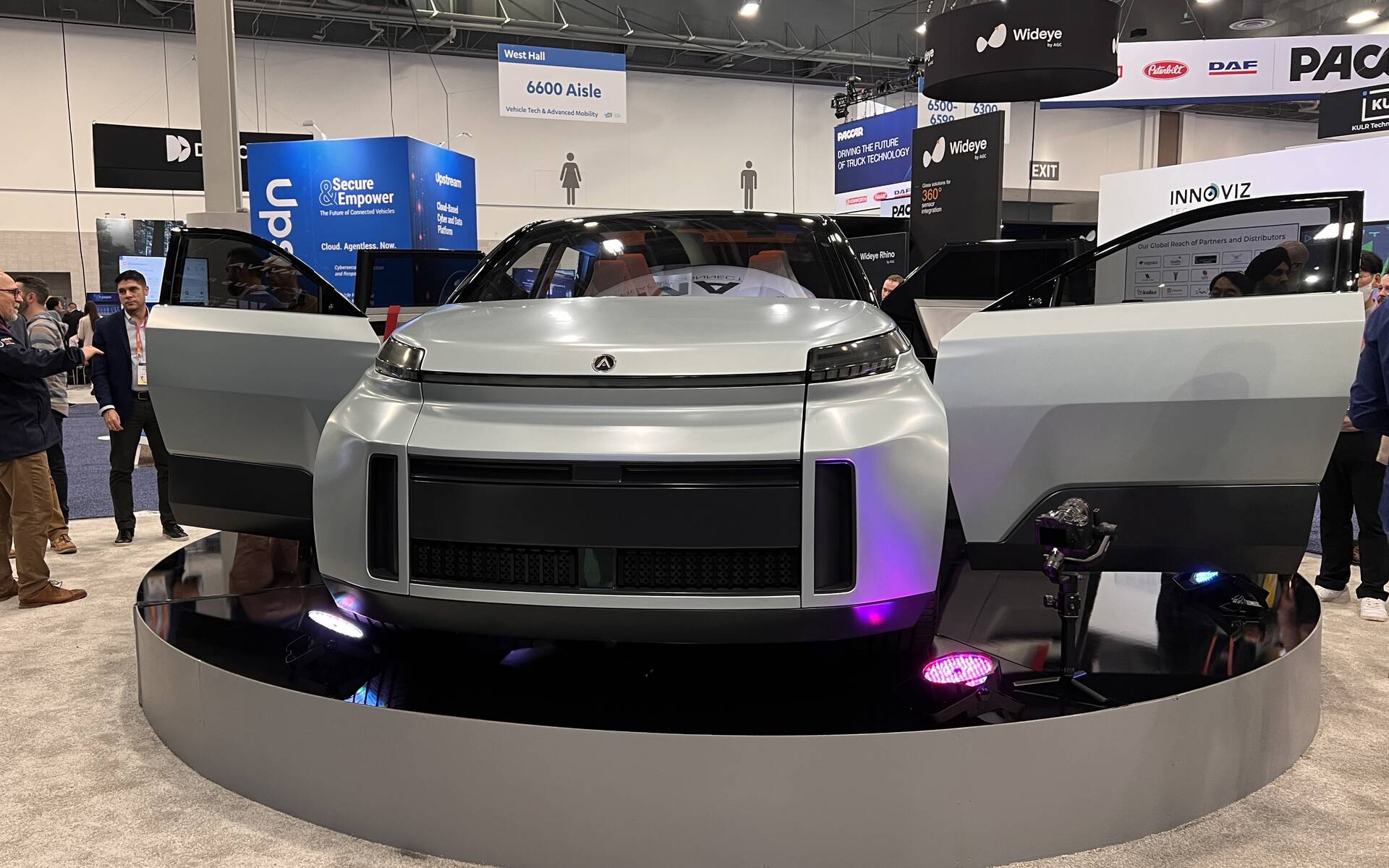 全加拿大Project Arrow概念车在CES上亮相