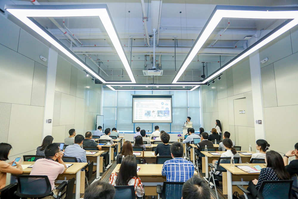 人才齐聚航城 共话创新发展 大湾区创新青年人才发展合作论坛圆满结束