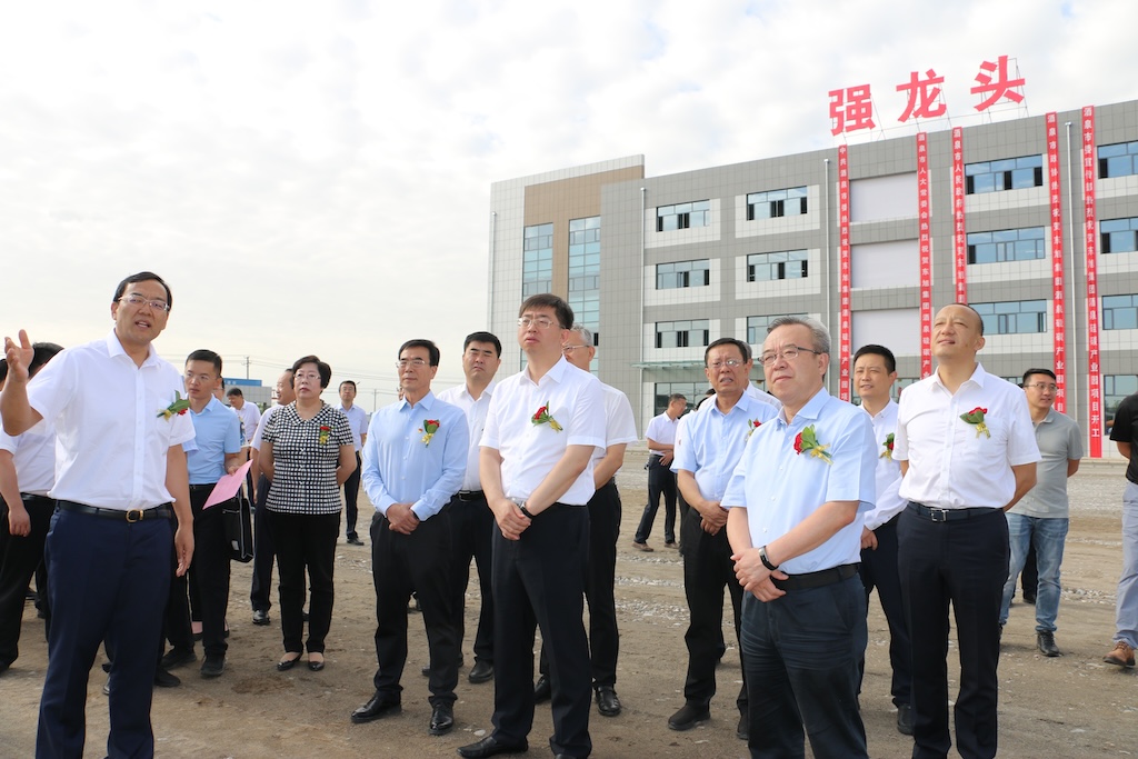 延伸壮大产业链条加快形成产业集群  东旭集团酒泉硅碳产业园项目开工仪式举行  吴仰东出席 王立奇致辞