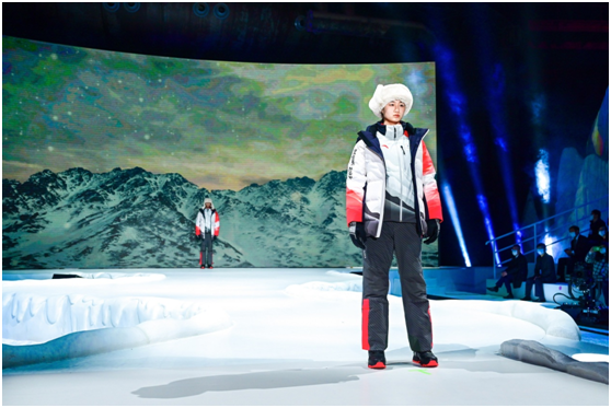 安踏发布全新炽热科技面料，点燃北京冬奥激情