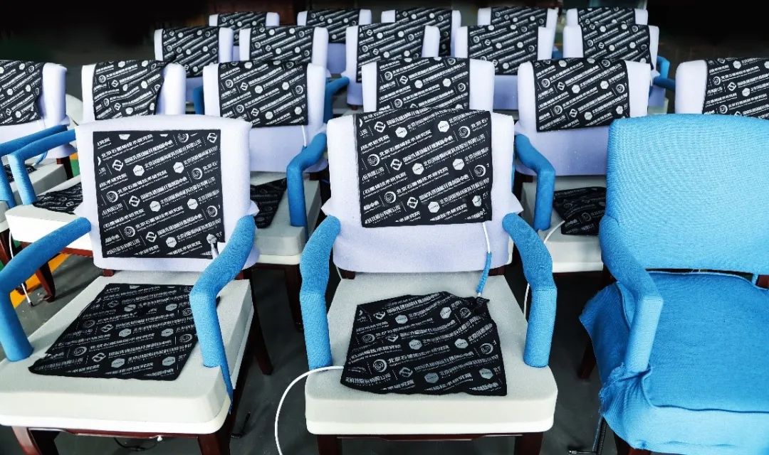 北京访学｜把“黑金”石墨烯穿在身上，温暖北京冬奥会