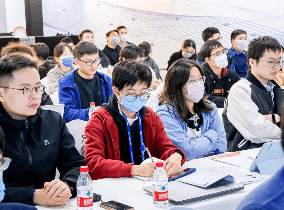 石墨烯前沿论坛 瞰见石墨烯行业未来——北京石墨烯论坛专题报道（二）