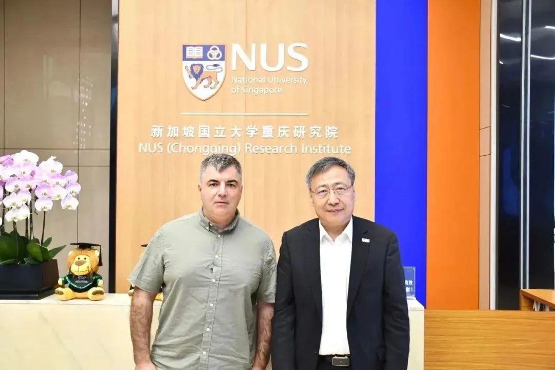诺贝尔物理学奖得主康斯坦丁·诺沃肖洛夫教授一行访问新国大重庆研究院