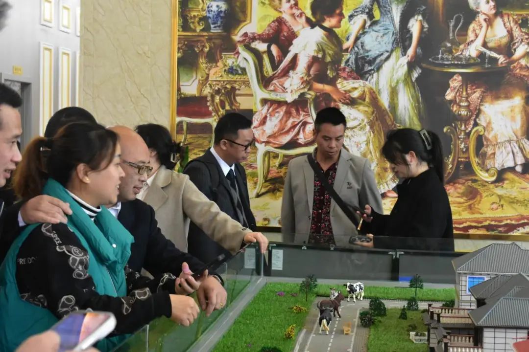 强强联手| 石墨烯科技暖通产品说明会在成都市龙泉驿区成功举办！