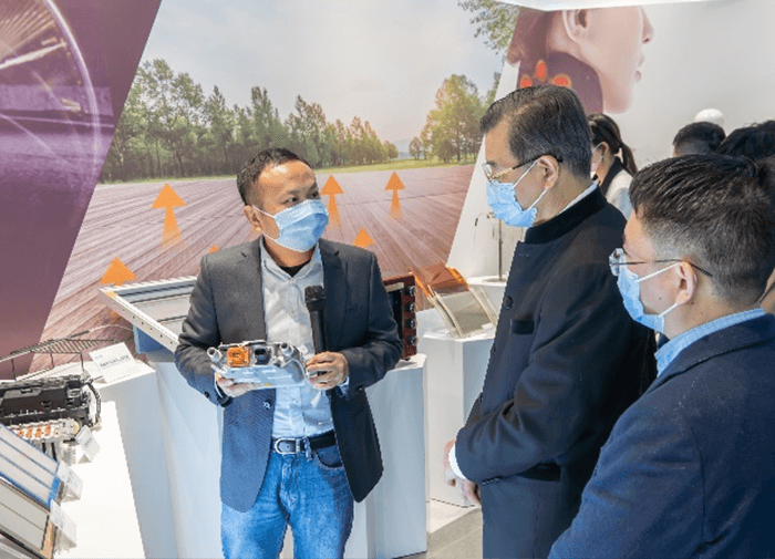 “九三甬创汇·走进镇海”活动在国家石墨烯创新中心举行