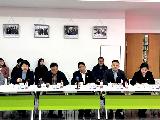 诸暨市委副书记、市长张昆仑一行调研考察国家石墨烯创新中心