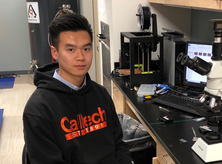 加州理工团队发现零磁场下的石墨烯超导性，借此提升超导体系的转变温度，有望催生双层石墨烯超导器件