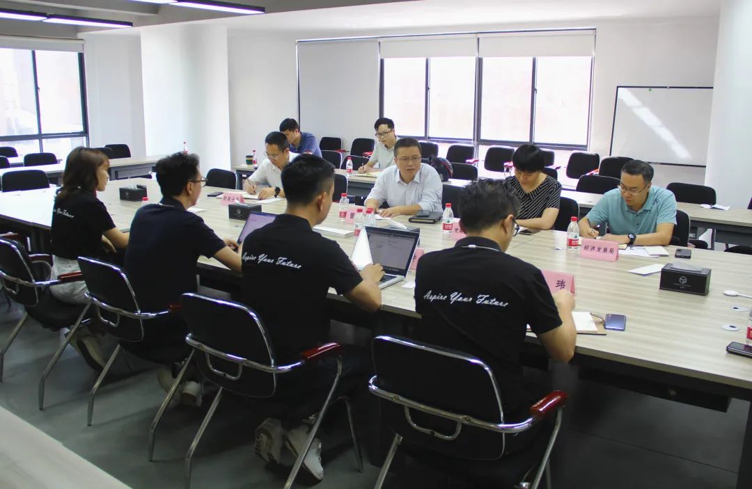 道滘镇党委书记曾平治走访重点科研机构、外资企业