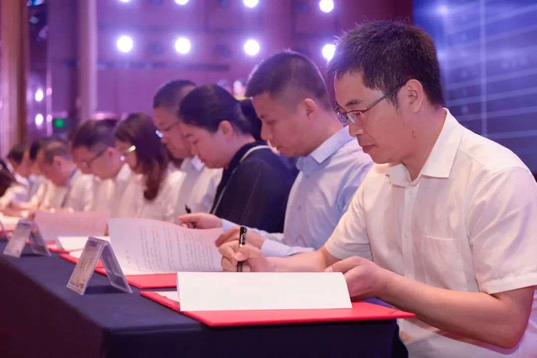 石墨烯等40个项目在海安集中签约