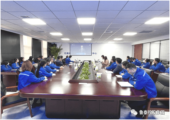 【新闻】鲁泰科研分公司（研发中心）研发团队被市委、市政府命名表彰为“济宁科技创新优秀团队”