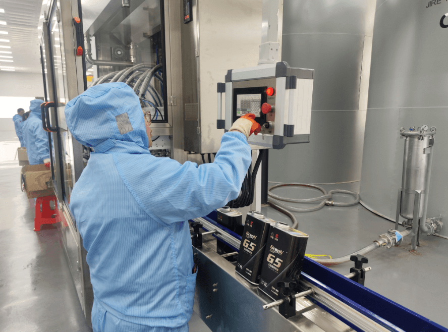 【拼搏二季度 确保双过半】极热科技石墨烯高端应用科创园：引入产值两亿元的石墨烯机油生产线