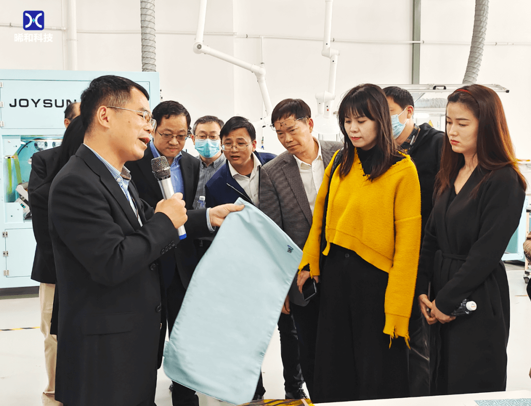 医工交叉沙龙丨厦门市医学专家团队莅临参观晞和科技生产线